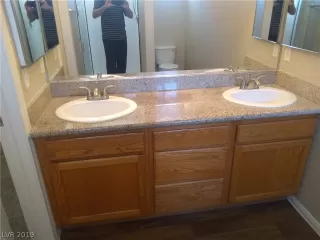Photo #6: 2074017 Listing 