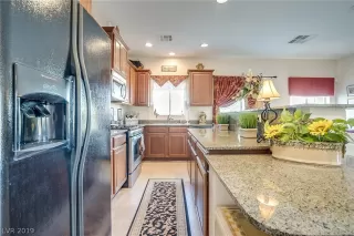 Photo #5: 2074036 Listing 