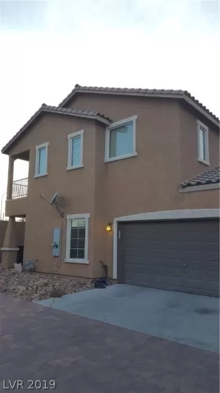 Photo #1: 2074114 Listing