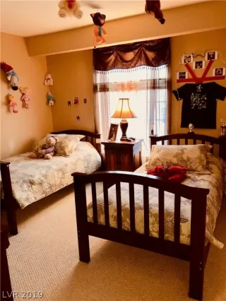 Photo #3: 2074182 Listing