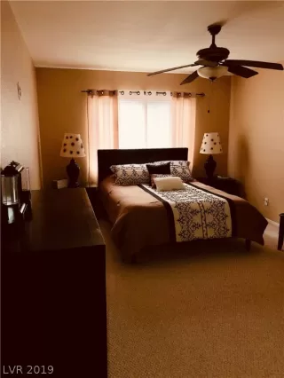 Photo #6: 2074182 Listing