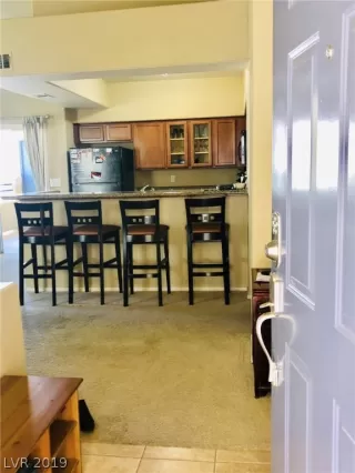 Photo #3: 2074215 Listing