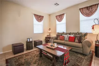 Photo #4: 2074265 Listing 