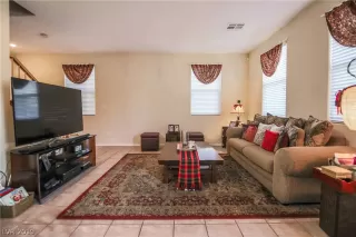 Photo #5: 2074265 Listing 