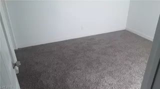 Photo #5: 2074275 Listing