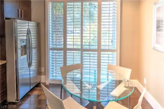 Photo #5: 2074319 Listing