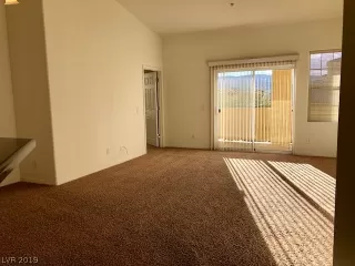 Photo #3: 2074431 Listing 