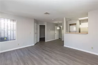 Photo #2: 2074478 Listing 