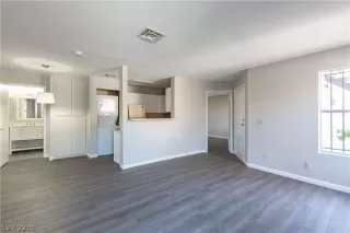 Photo #4: 2074478 Listing 