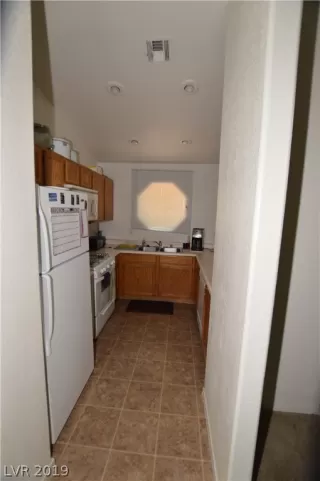 Photo #6: 2074515 Listing 