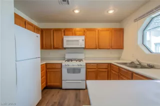 Photo #1: 2074543 Listing 