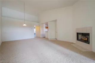 Photo #6: 2074543 Listing 