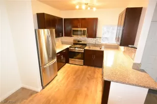 Photo #6: 2074545 Listing