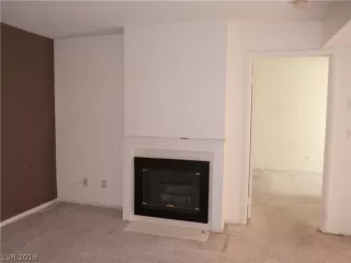 Photo #2: 2074563 Listing