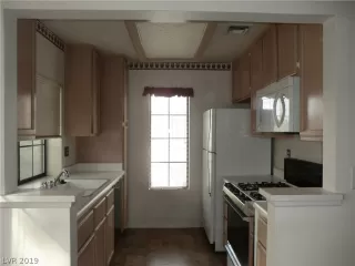 Photo #4: 2074563 Listing