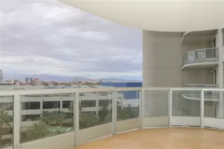 Photo #1: 2074609 Listing 