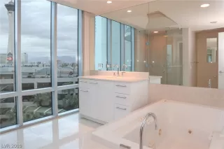 Photo #3: 2074609 Listing 