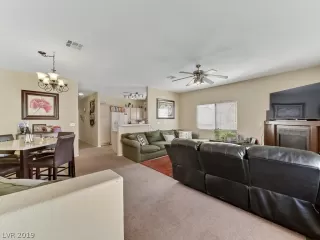 Photo #4: 2074656 Listing