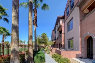 Photo #1: 2074661 Listing 