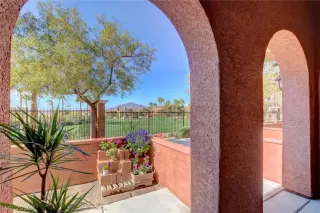 Photo #5: 2074661 Listing 