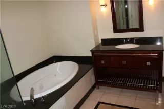 Photo #2: 2074706 Listing