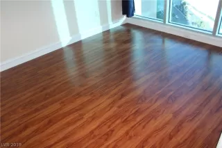 Photo #4: 2074706 Listing