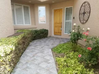 Photo #1: 2074762 Listing 