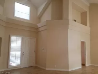 Photo #2: 2074762 Listing 