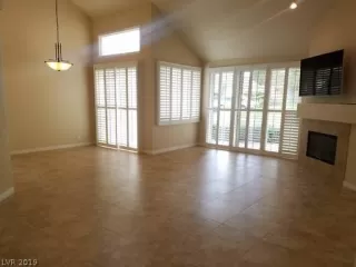 Photo #5: 2074762 Listing 