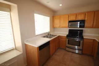 Photo #4: 2074804 Listing 