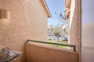 Photo #3: 2074812 Listing 