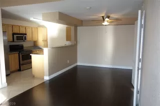Photo #2: 2074832 Listing 
