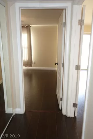 Photo #5: 2074832 Listing 