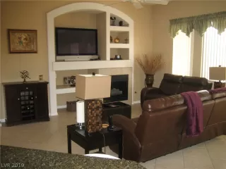 Photo #1: 2074863 Listing 