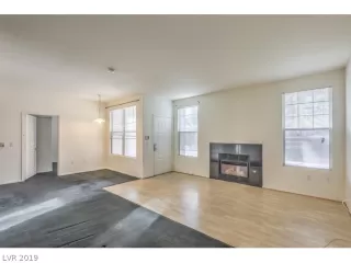 Photo #3: 2074871 Listing