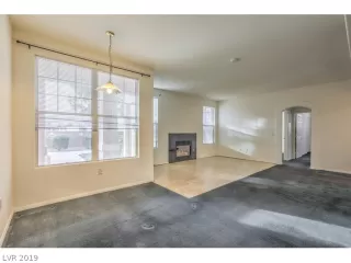 Photo #4: 2074871 Listing