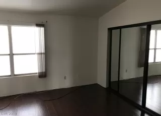 Photo #6: 2074913 Listing