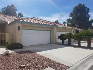 Photo #2: 2074984 Listing 