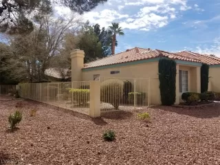 Photo #5: 2074984 Listing 
