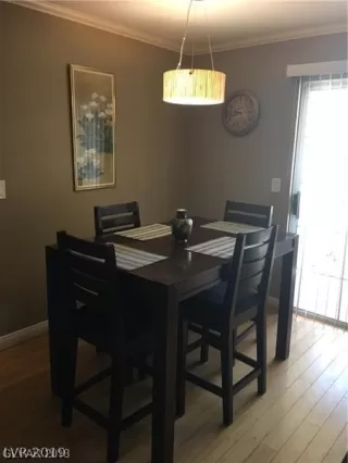 Photo #4: 2075002 Listing