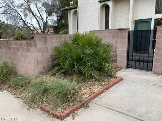 MLS: 2075018 Condo For Sale