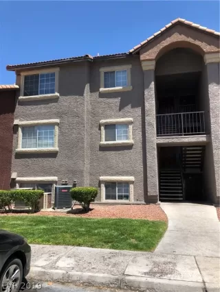 Photo #1: 2075140 Listing