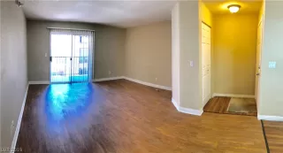 Photo #3: 2075140 Listing