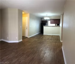 Photo #6: 2075140 Listing