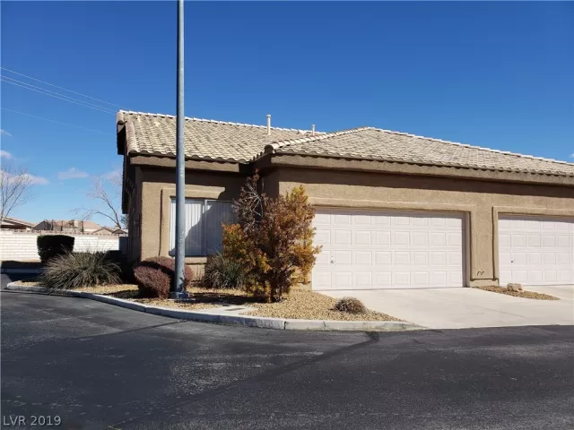 MLS: 2075176 Condo For Sale