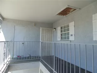 Photo #2: 2075213 Listing 