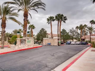 Photo #1: 2075245 Listing