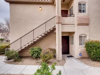 Photo #5: 2075245 Listing