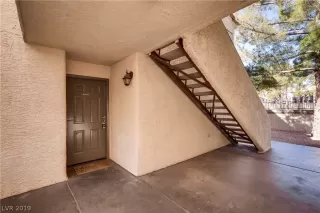 Photo #5: 2075260 Listing 