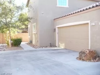 Photo #1: 2075267 Listing 